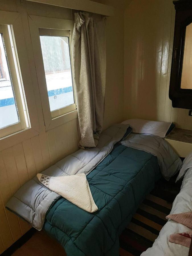 Floating Hotel- Happy Nile Boat Luxor Eksteriør billede