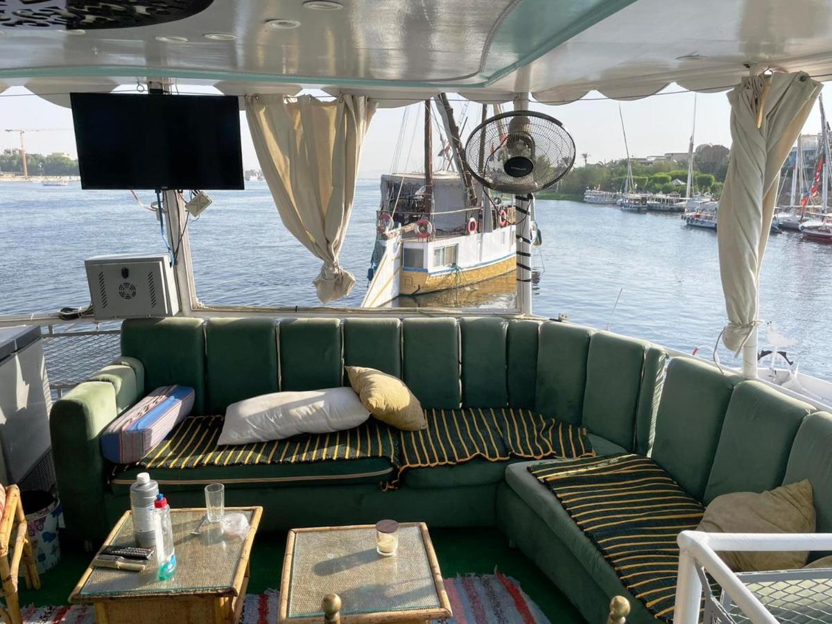 Floating Hotel- Happy Nile Boat Luxor Eksteriør billede