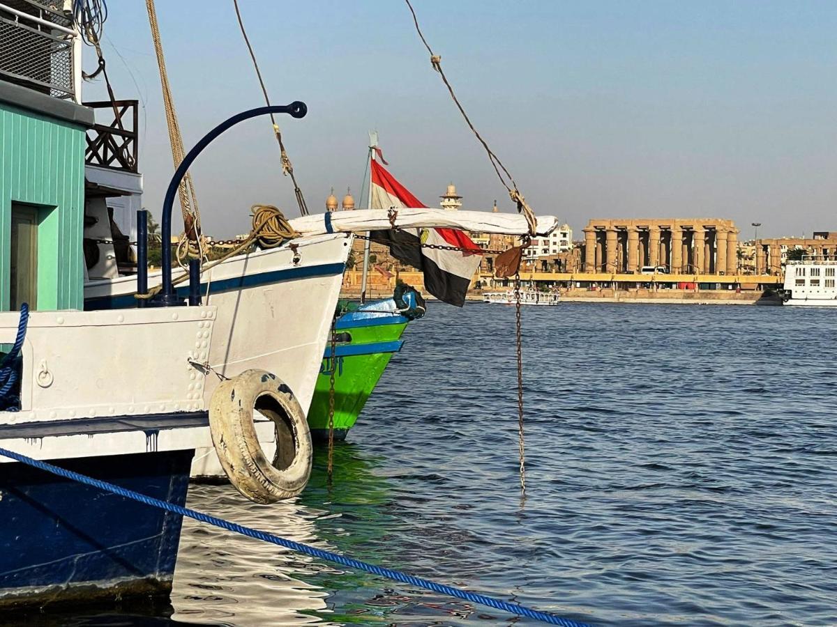Floating Hotel- Happy Nile Boat Luxor Eksteriør billede